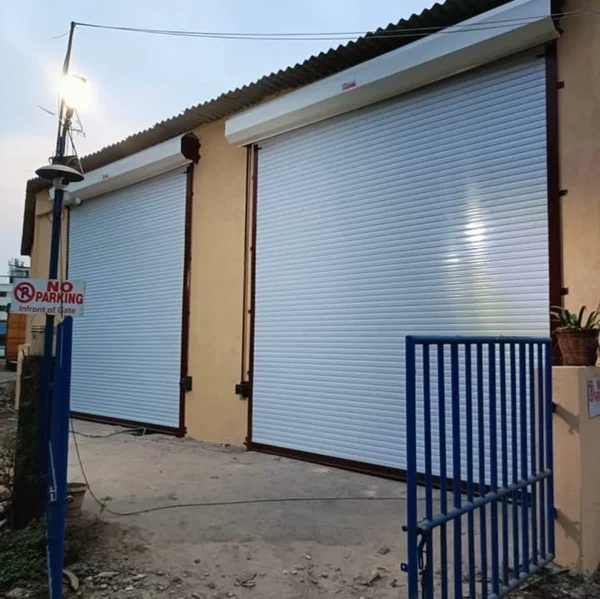 Manual gear rolling shutter Surat